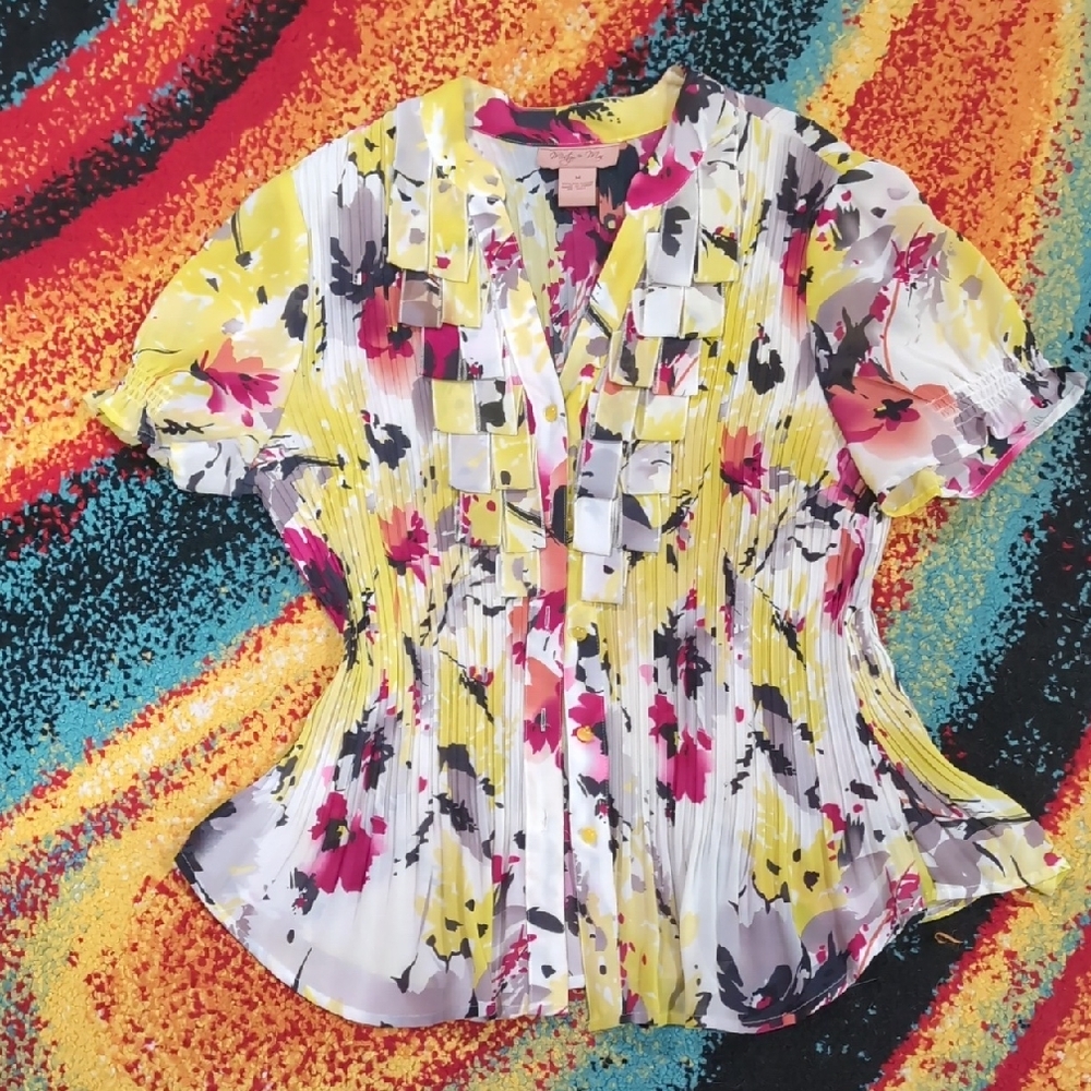 Misty And Max Floral Pleated Women's Top - Yellow and White